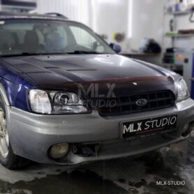 Subaru Outback. Bi-Led