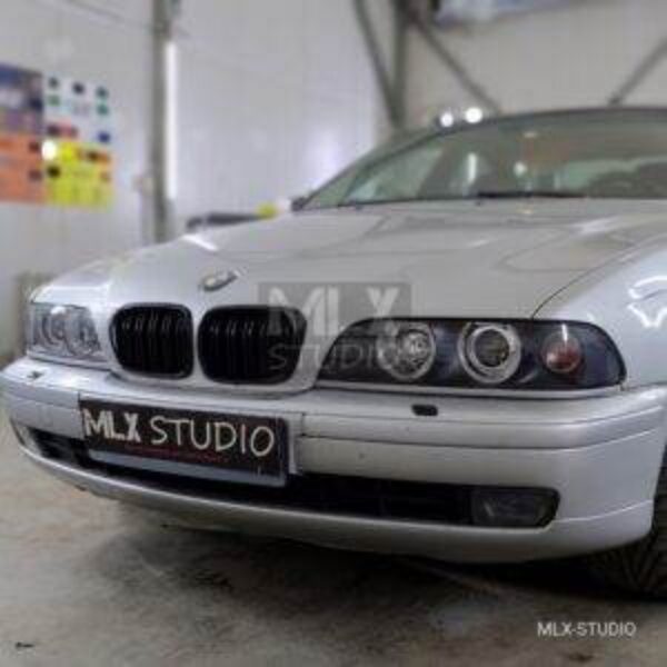 BMW 5-Series E39 (1998 г.в.). Светодиодные линзы